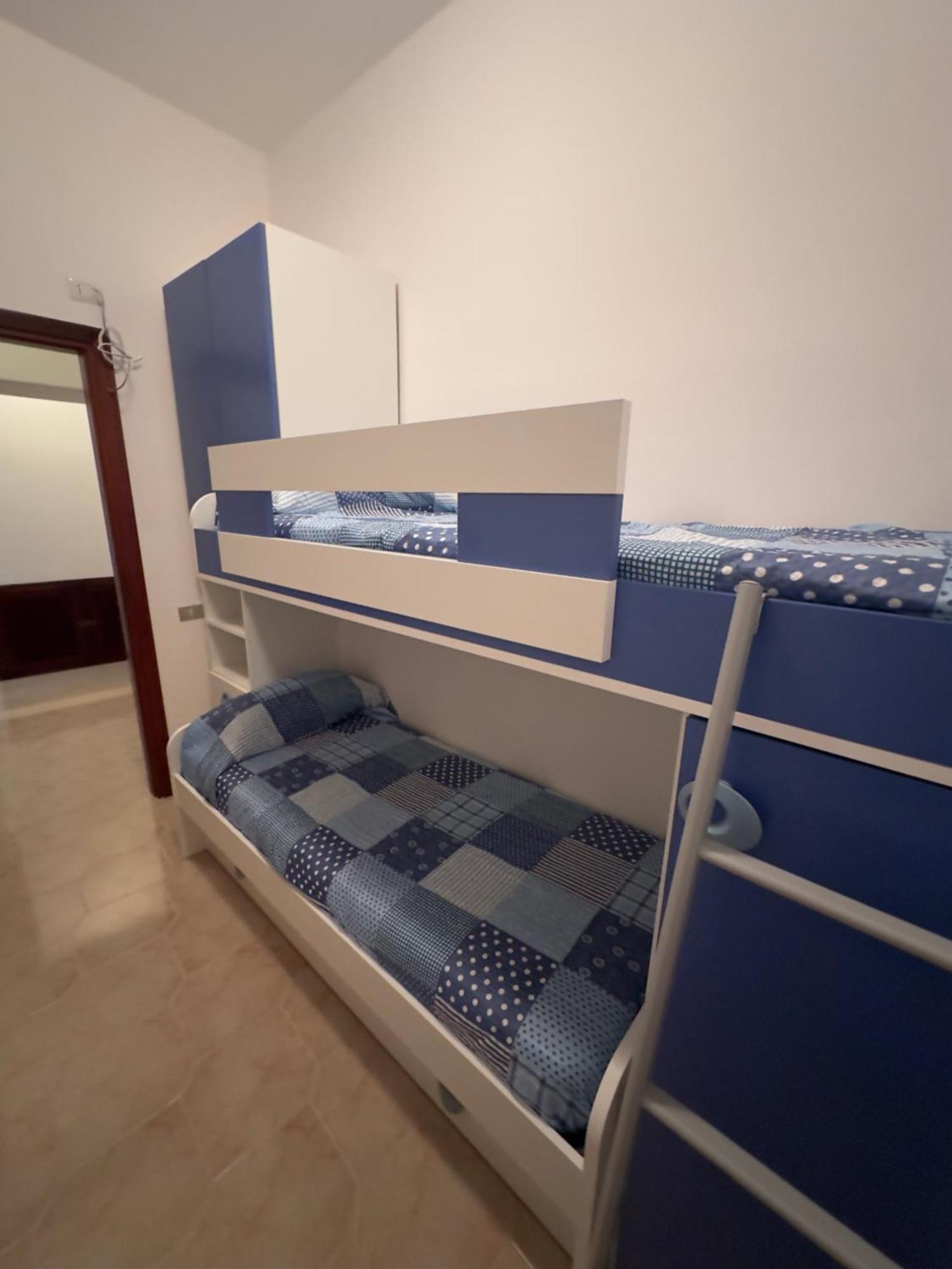 Isacla Apartment *